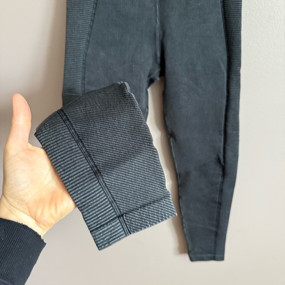 Aerie Offline Grey High Rise Ribbed Leggings Size Small Athleisure Moto Style - Picture 5 of 8